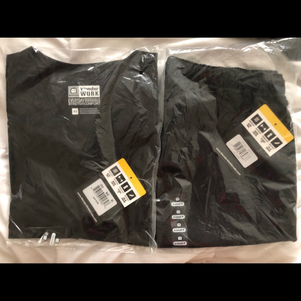 *NWT* WonderWink Scrubs Set